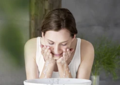 Weleda Zarter Reinigungsschaum -Hautpflegeprodukte MAM 7460111 SHOP IMAGE 1.4