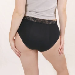 Periodenunterwäsche Hipster Strong, Schwarz - M -Hautpflegeprodukte MAM 8762182 SHOP IMAGE 1.4